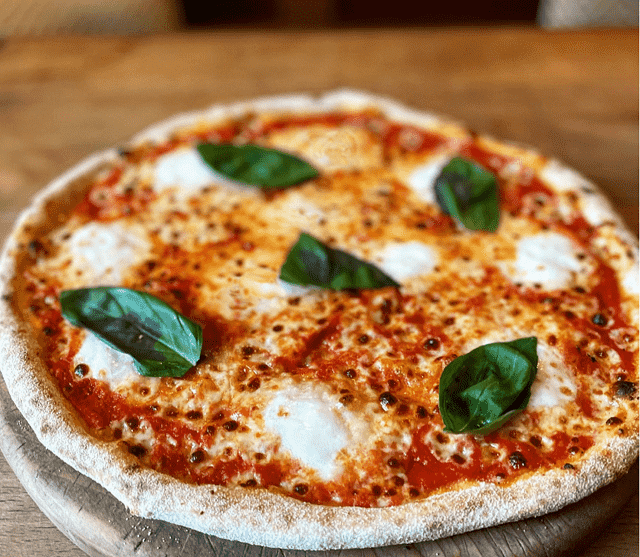 Margherita pizza